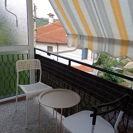 Apartment E2 *